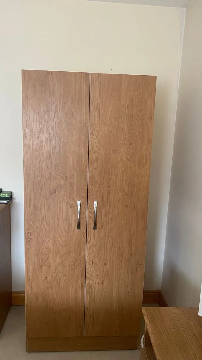 Bedroom Furniture Set - Image 2