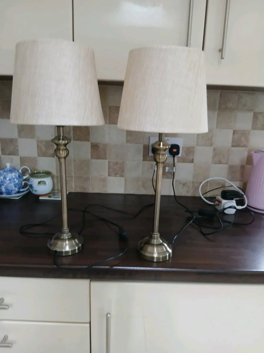 TABLE LAMPS.  X.  2.  ELECTRIC - Image 1