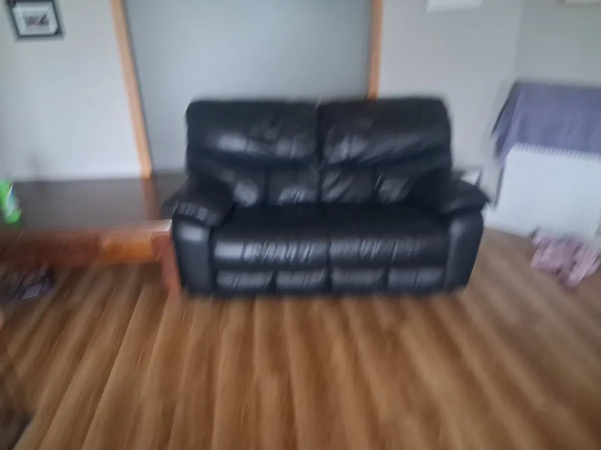 Couches - Image 2