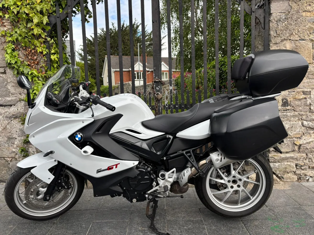 2013 BMW F800GT MOTO4U - Image 4