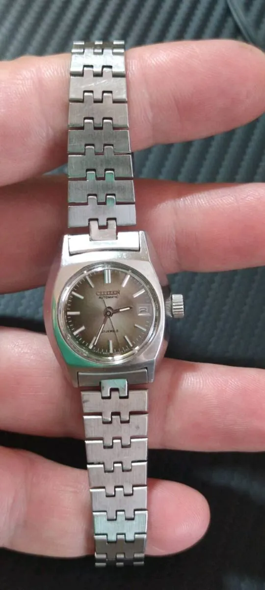 Vintage Citizen watch - Image 4