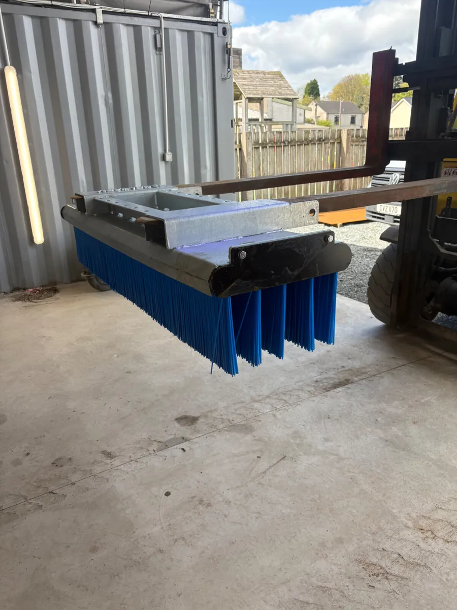 🔥 FORKLIFT & DIGGER BRUSHES 🔥 - Image 2