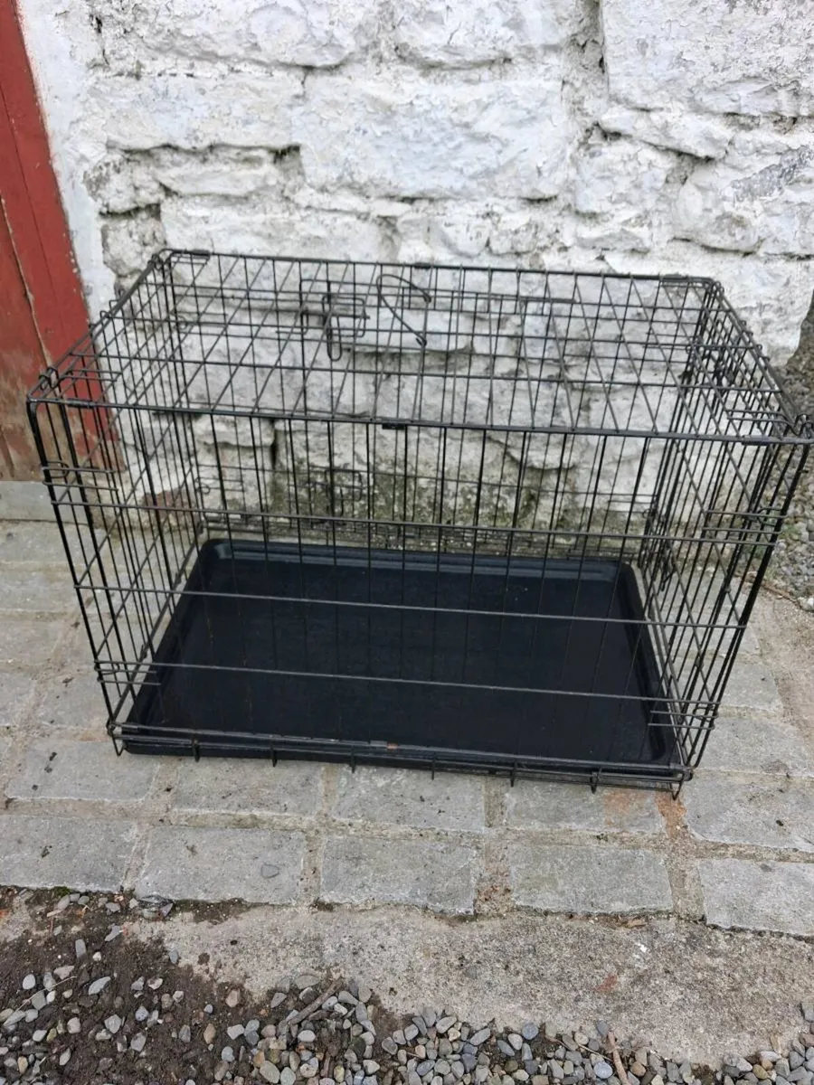 Dog crate - Image 1