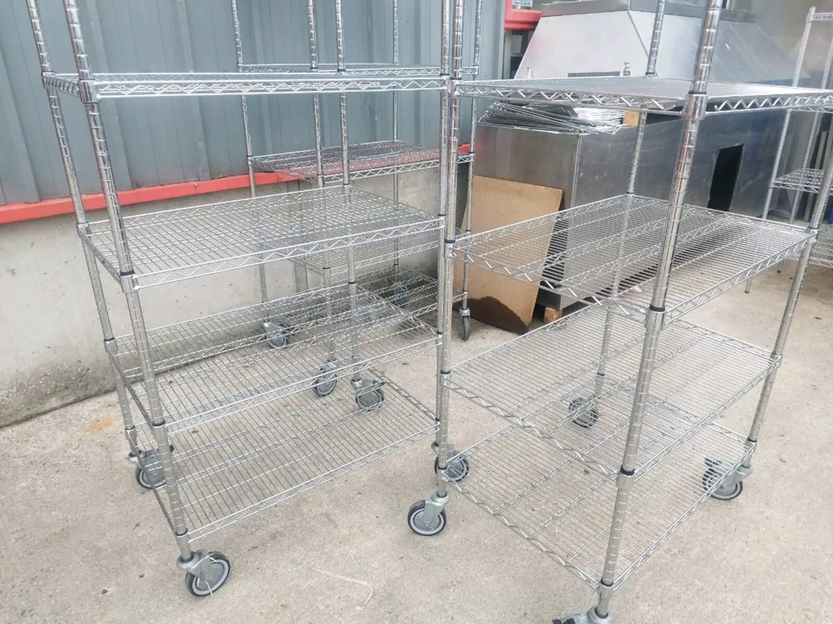 Mobile shelving - Image 1