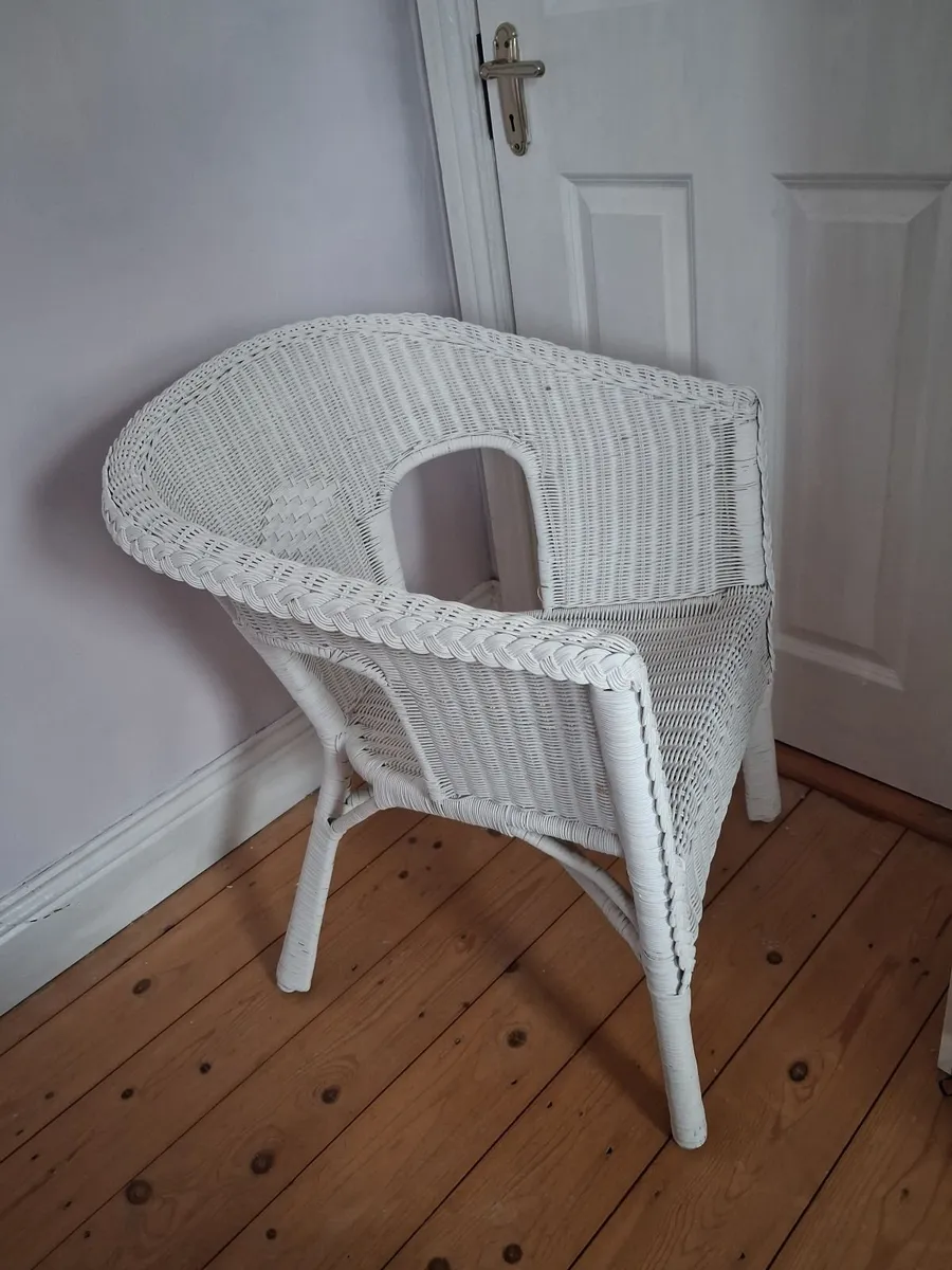Wicker chair - Image 2
