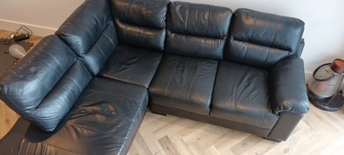 L shaped corner leather sofa - Image 4