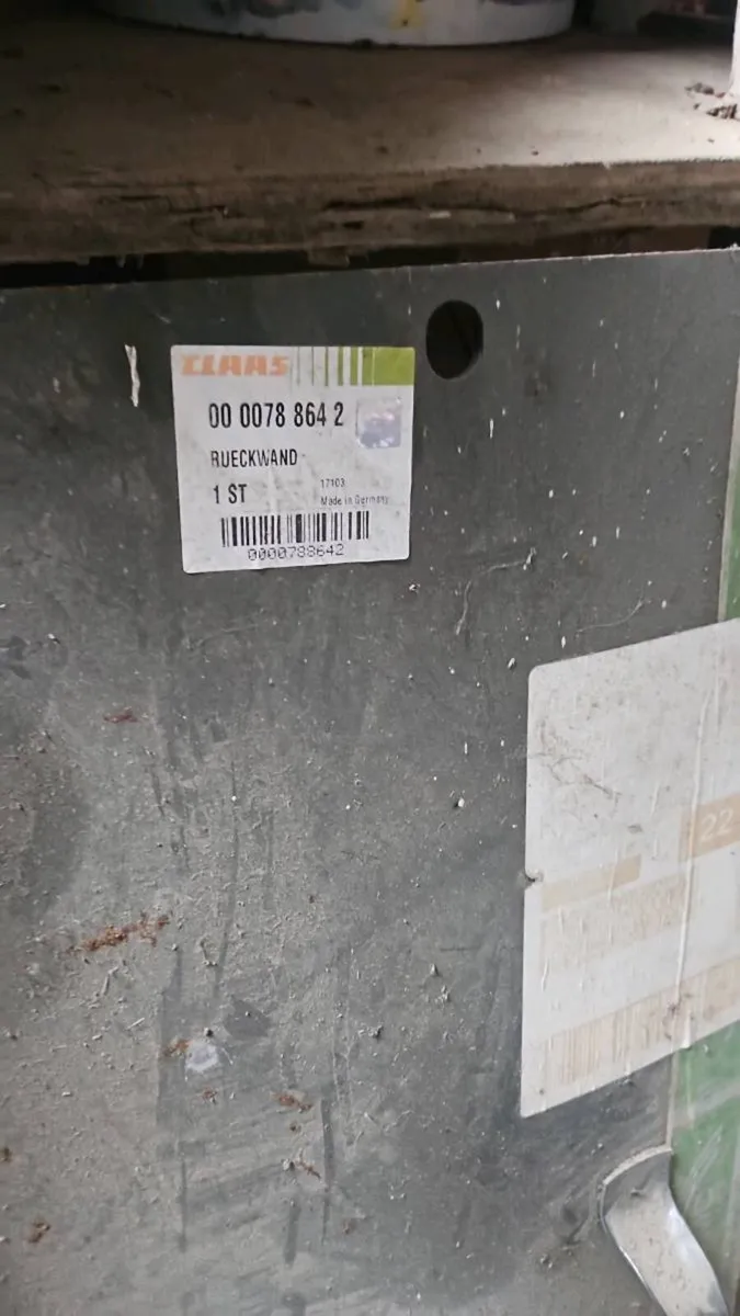 Claas 800 series 491/492 model parts - Image 1
