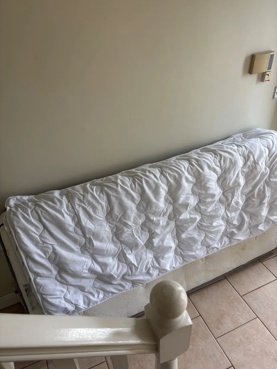 Single mattress free to collect - Image 2