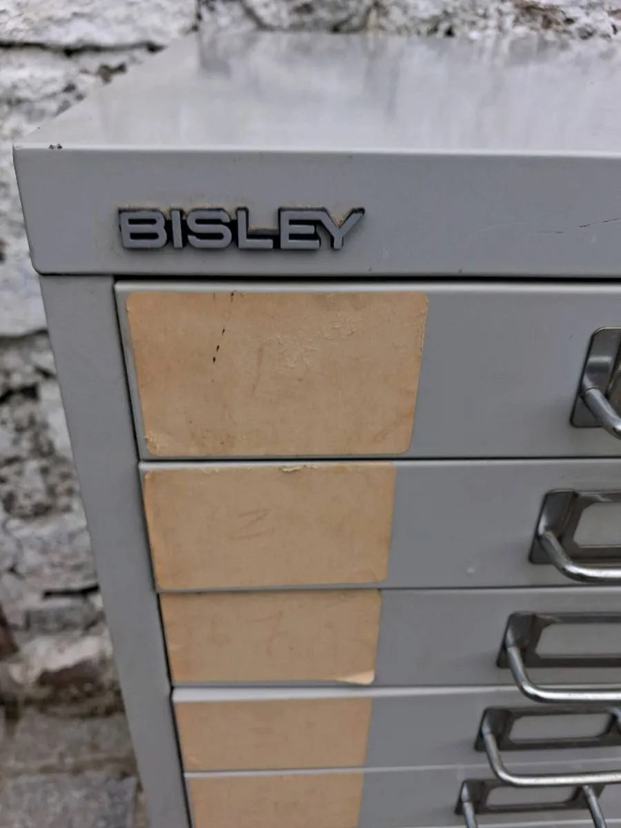 Filing cabinet - Image 2