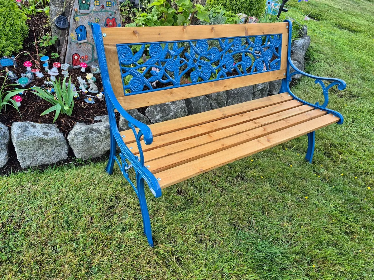 Cast iron Garden bench - Image 1