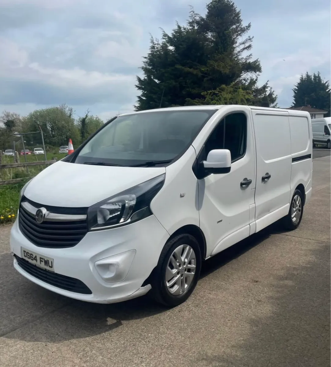 2015 Vauxhall vivaro - Image 4