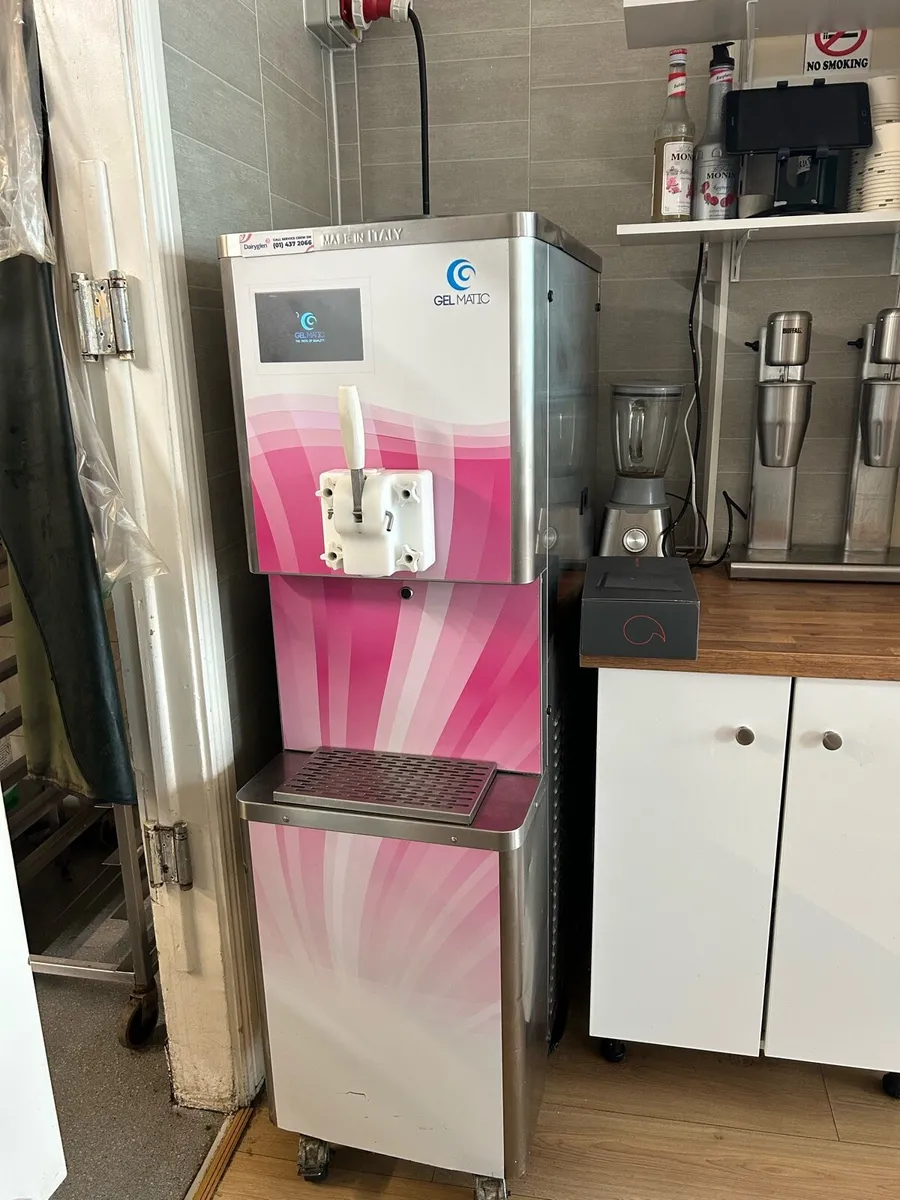 Ice Cream Machine - Image 1