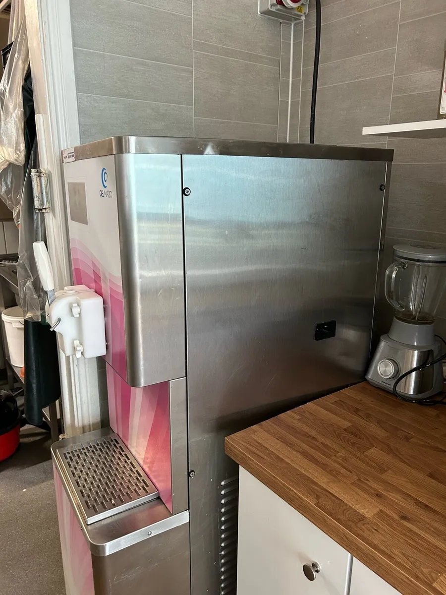 Ice Cream Machine - Image 2