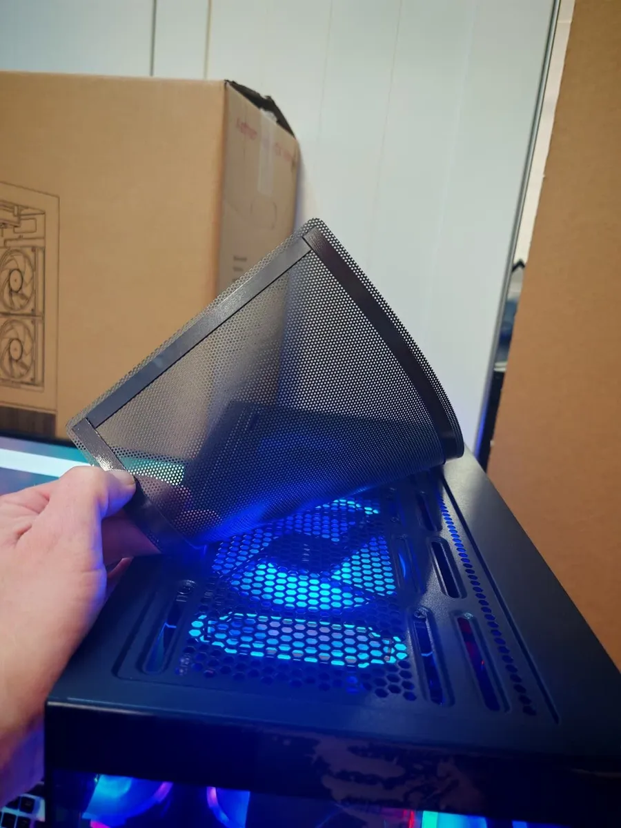 i7 PC GAMING COMPUTER - Image 4