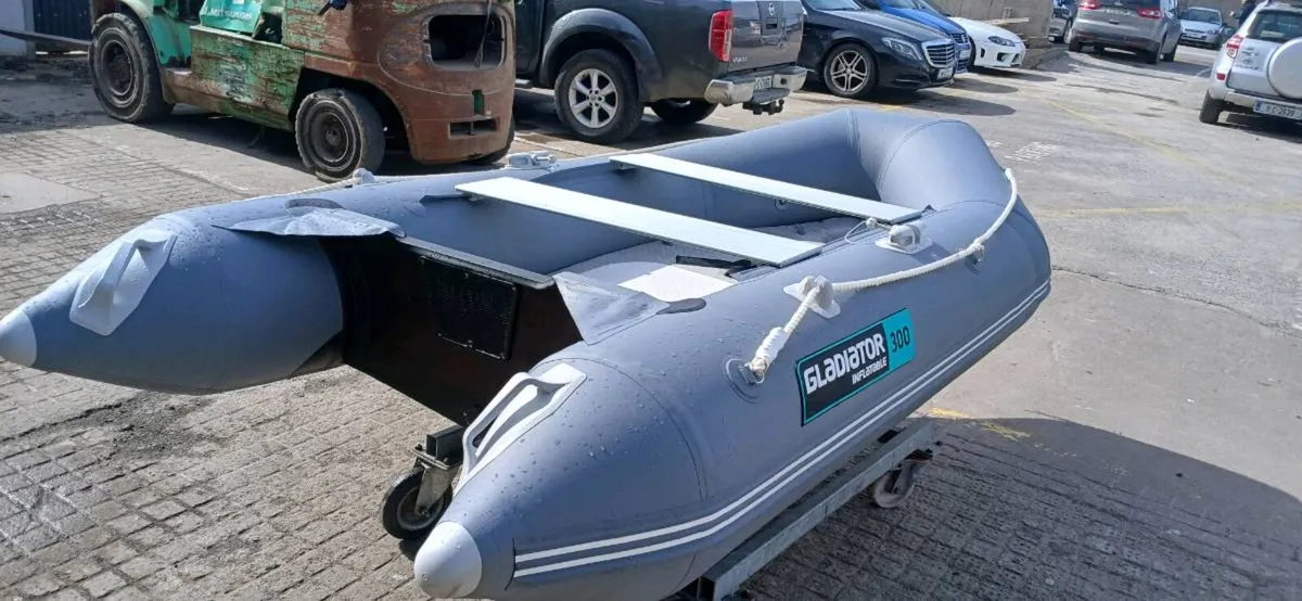 Gladiator  3m   Airdeck(REDUCED) - Image 2