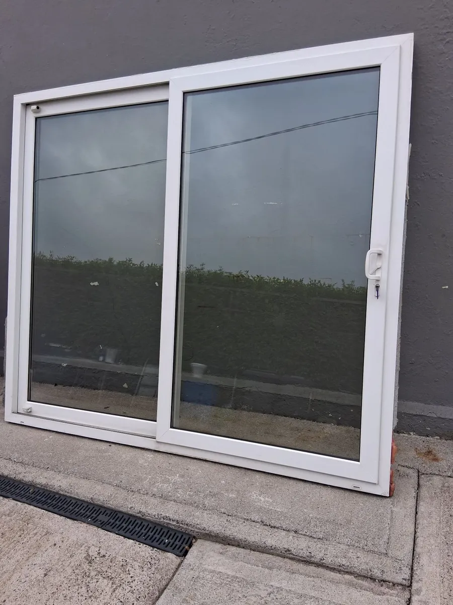 Pvc sliding door - Image 1