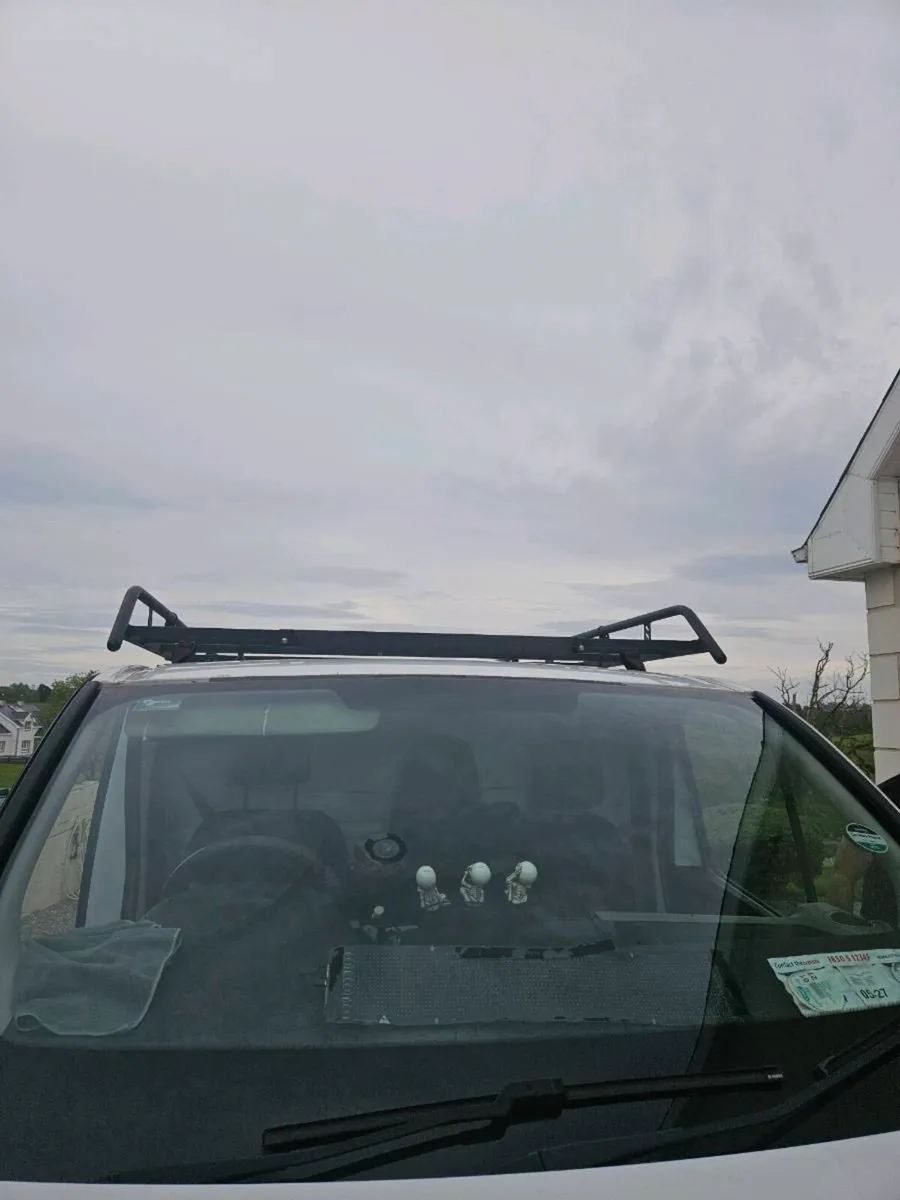 Renault trafic roof rack - Image 4
