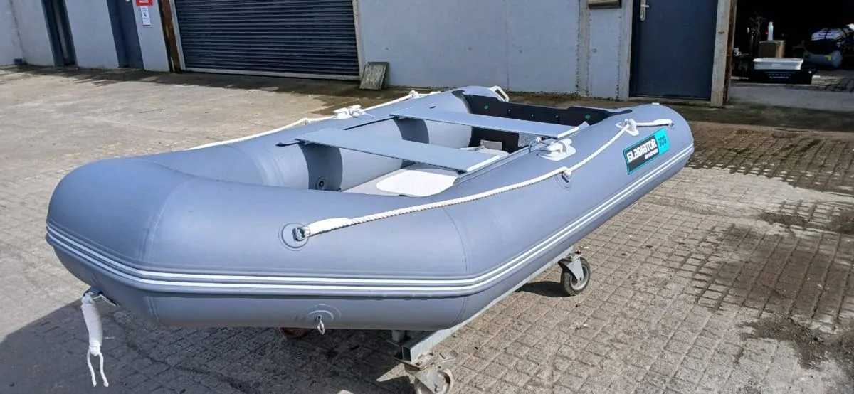 Gladiator  3m   Airdeck(REDUCED) - Image 4