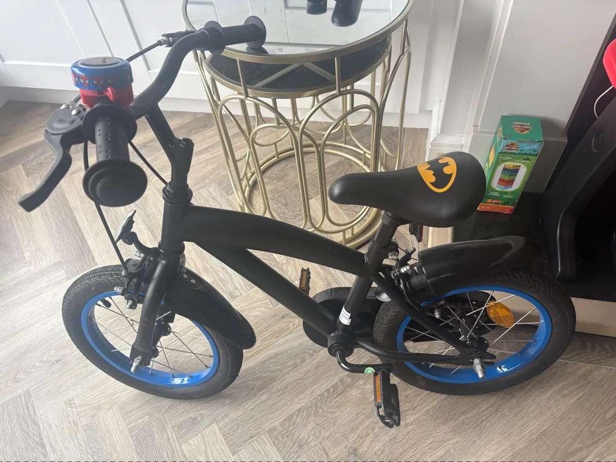 Kids bike - Image 1