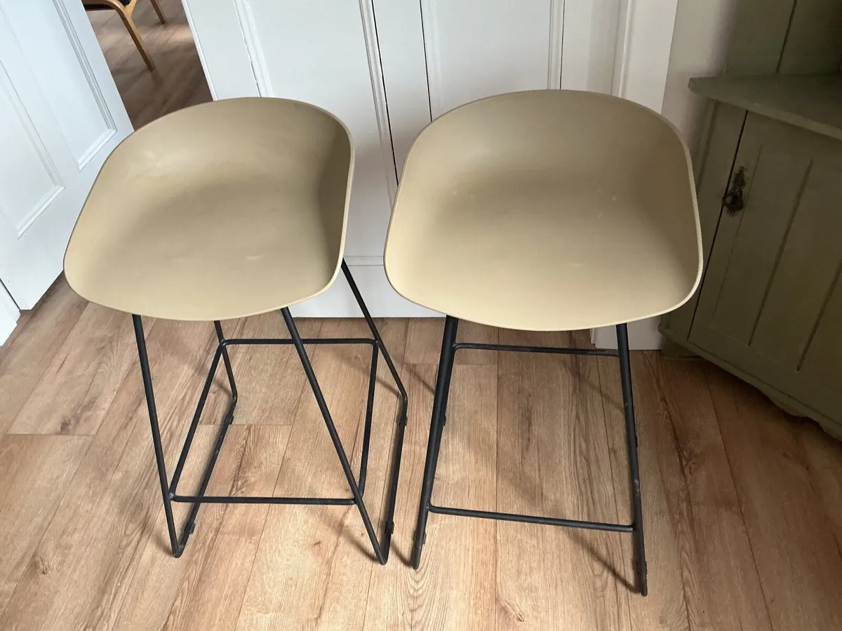 Kitchen stools - Image 1