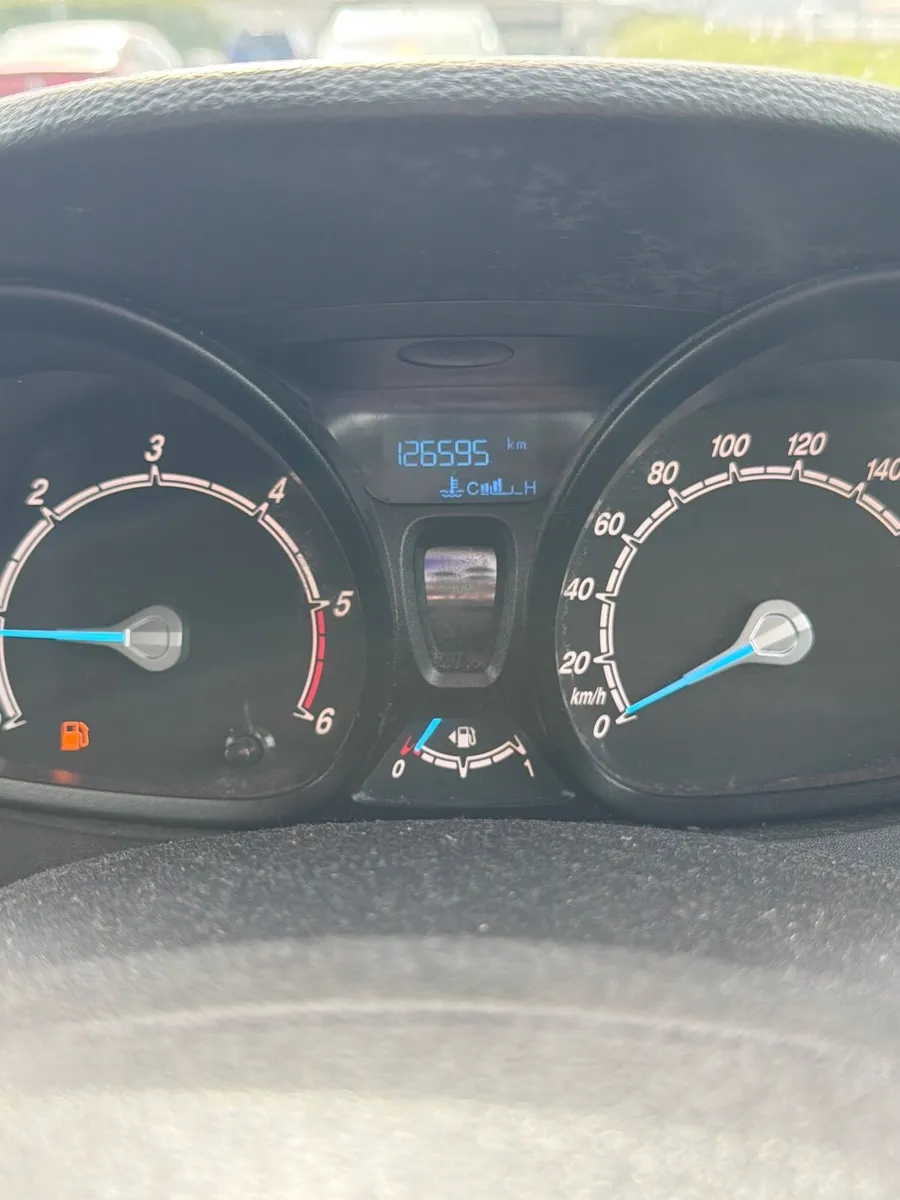 Ford courier low mileage - Image 4