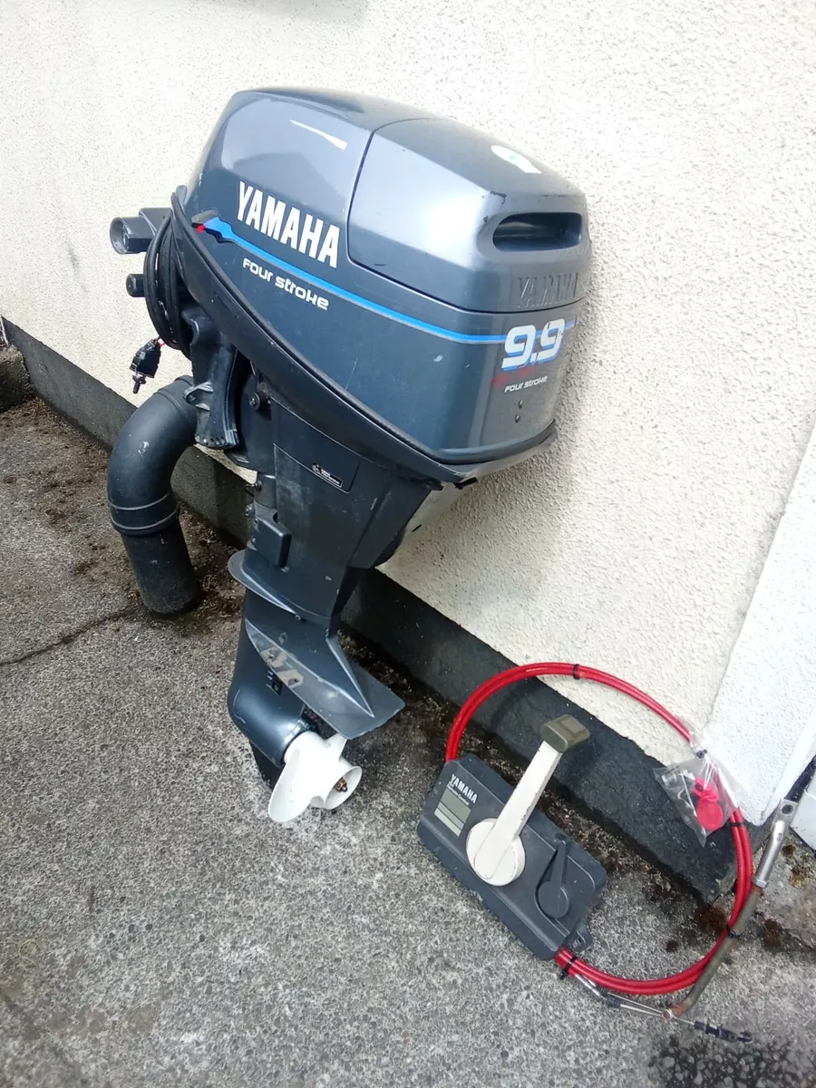 4-stroke outboard YAMAHA-9,9 hp - Image 1