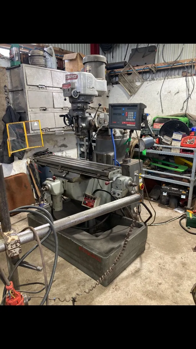 Bridgeport milling machine - Image 1