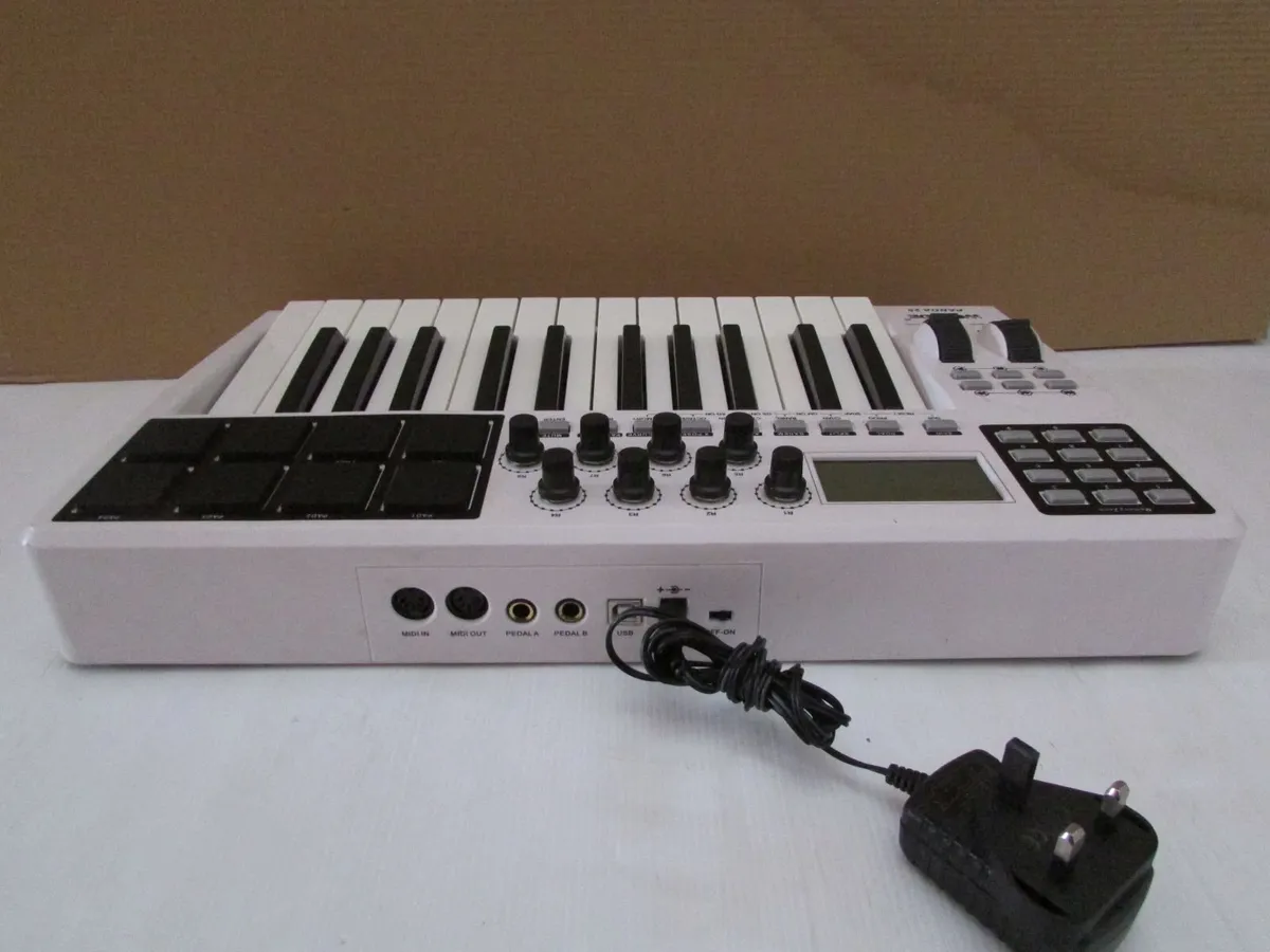 panda 25 Midi Controller - Image 4