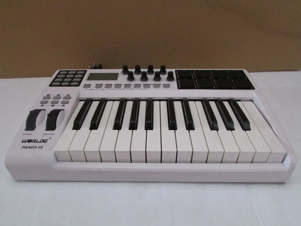 panda 25 Midi Controller - Image 2