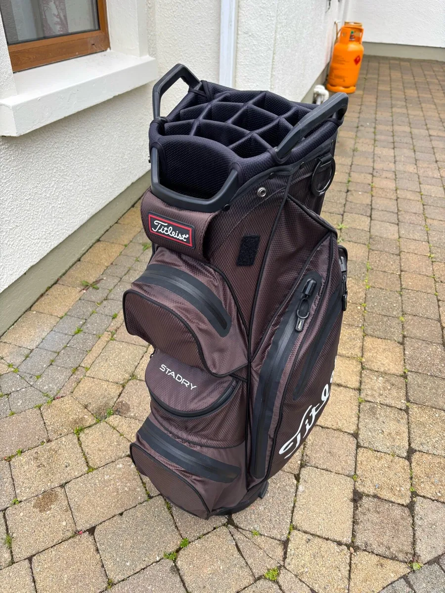 Titleist Sta Dry Waterproof Golf Bag - Image 4