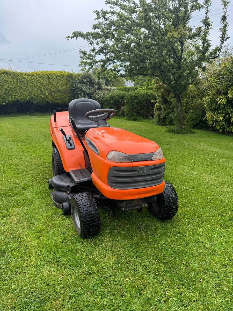 Ride on mower - Image 1