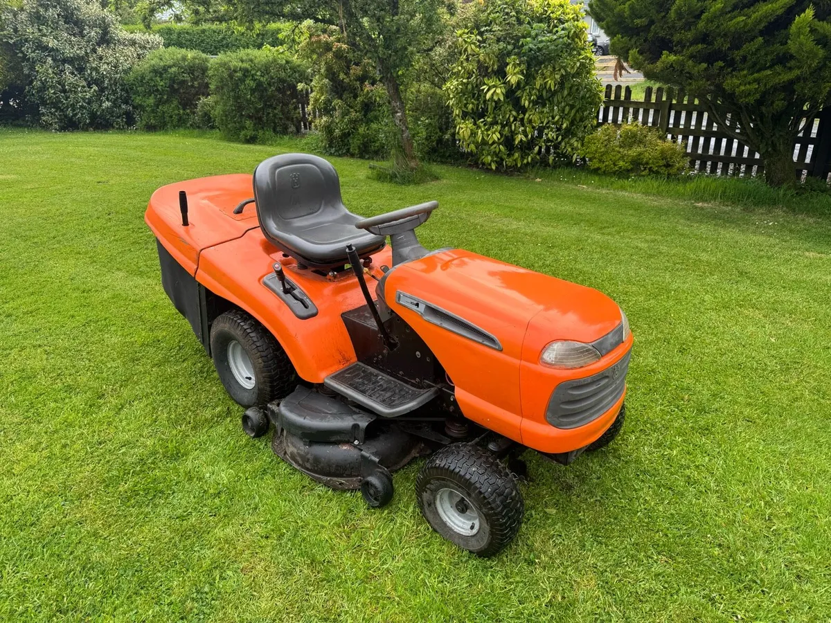 Ride on mower - Image 2