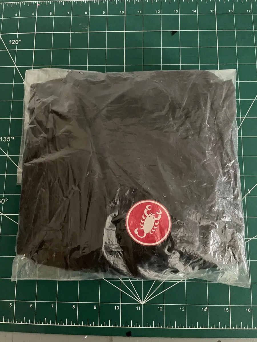 Cadtelli Windbreaker - Image 4
