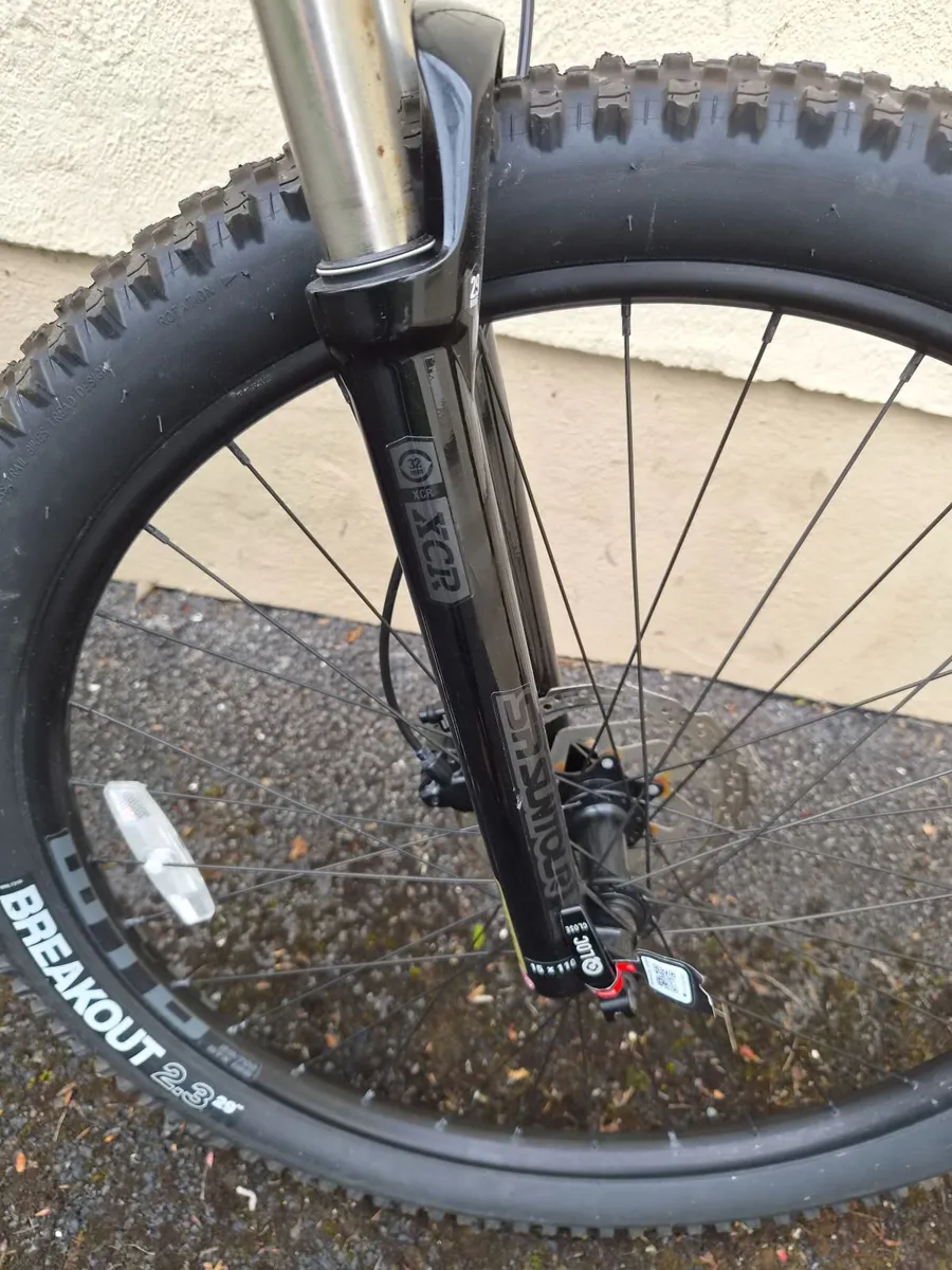 Cannondale SR Suntour XCR Bicycle - Image 4