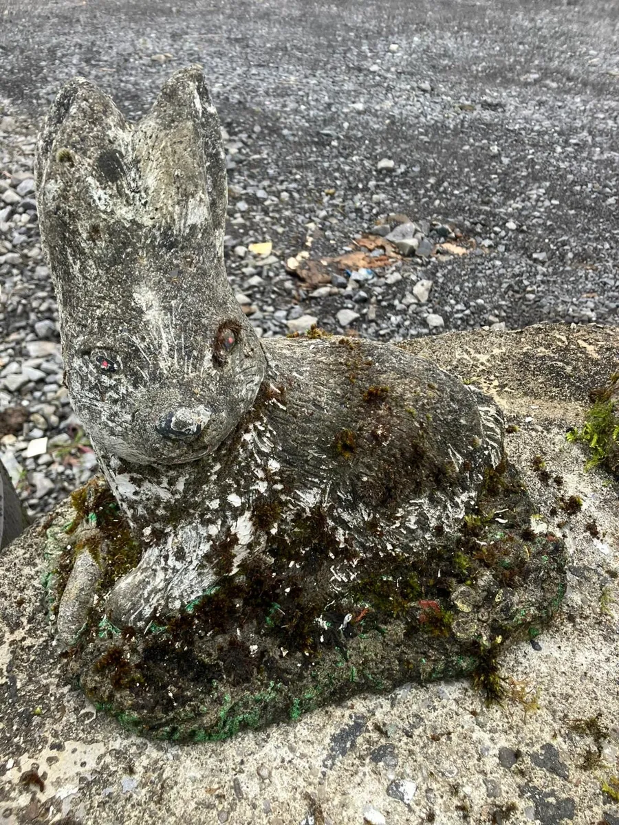 Job lot of garden statues - Image 3