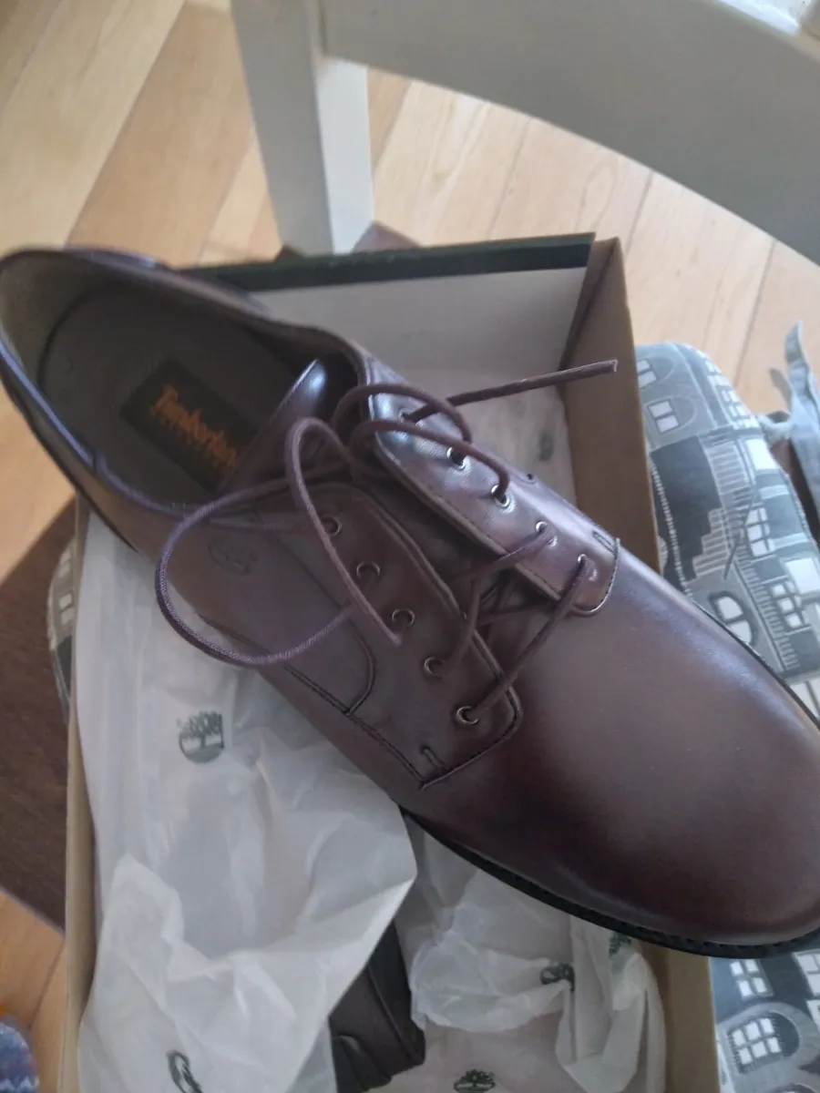 Mens Shoes Timberland Brand New - Image 2