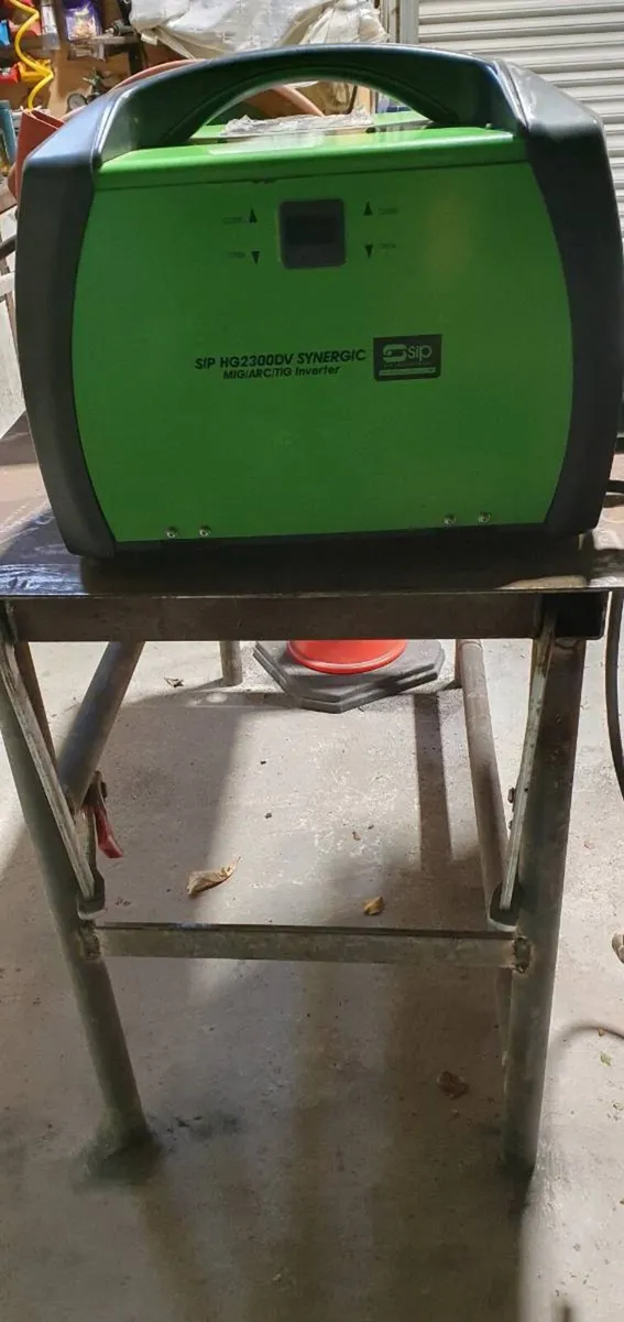 SIP 2300 DV Synergic Welder. - Image 2