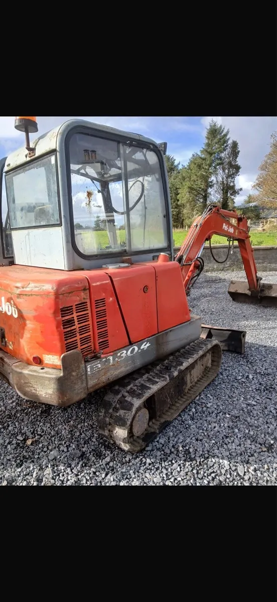 3 tonne pel-job (Volvo) mini digger - Image 3