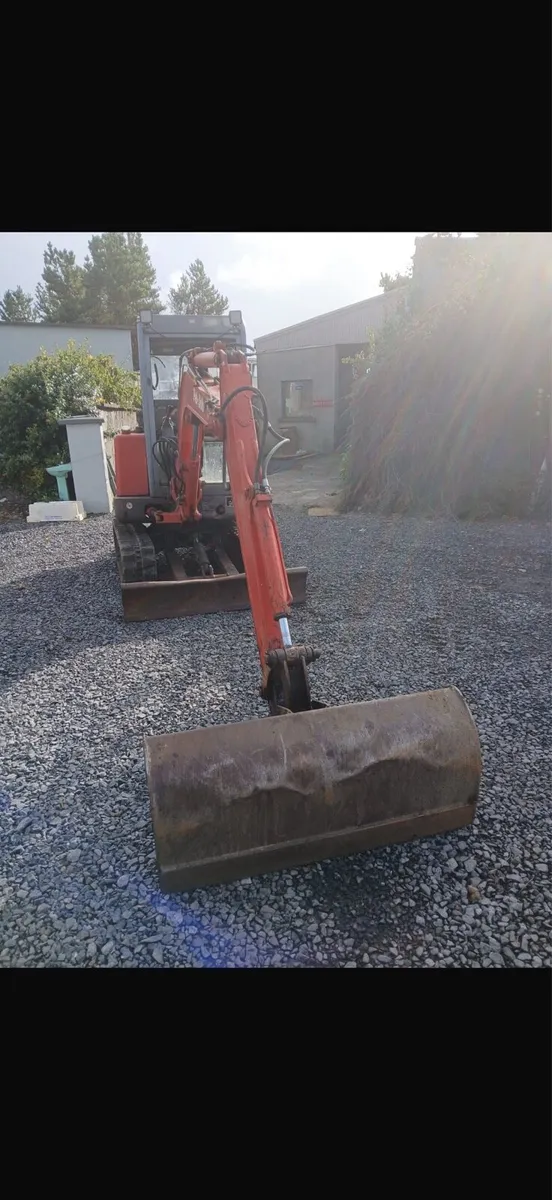 3 tonne pel-job (Volvo) mini digger - Image 4