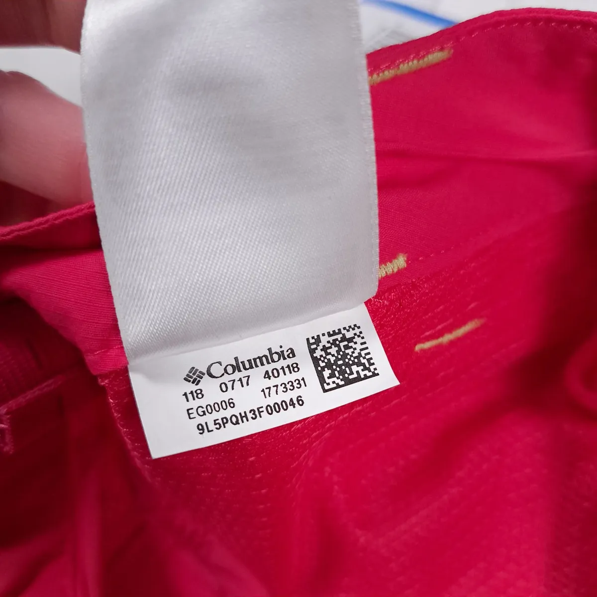 Columbia Pink Omni-Shade Hiking Shorts 8-10UK - Image 3