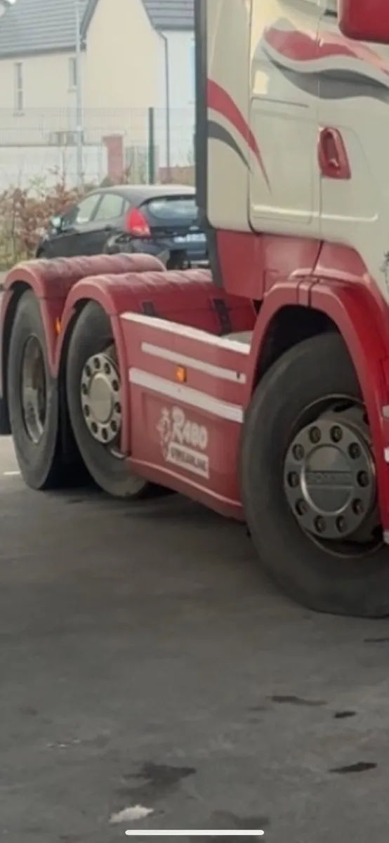 Scania side skirts 6by2 - Image 1