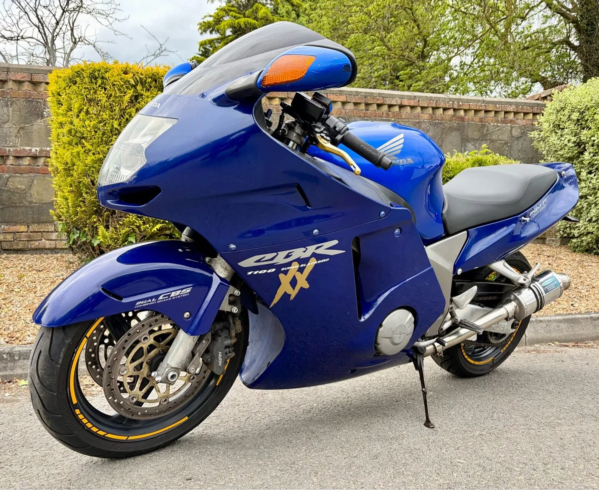 Honda CBR1100XX BLACKBIRD - Image 4