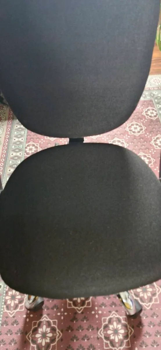 Office chair - Image 2