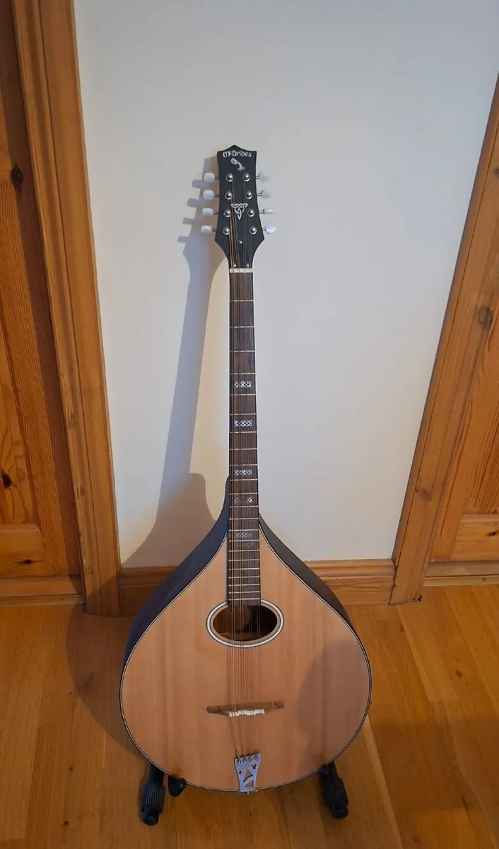Bouzouki - Image 1