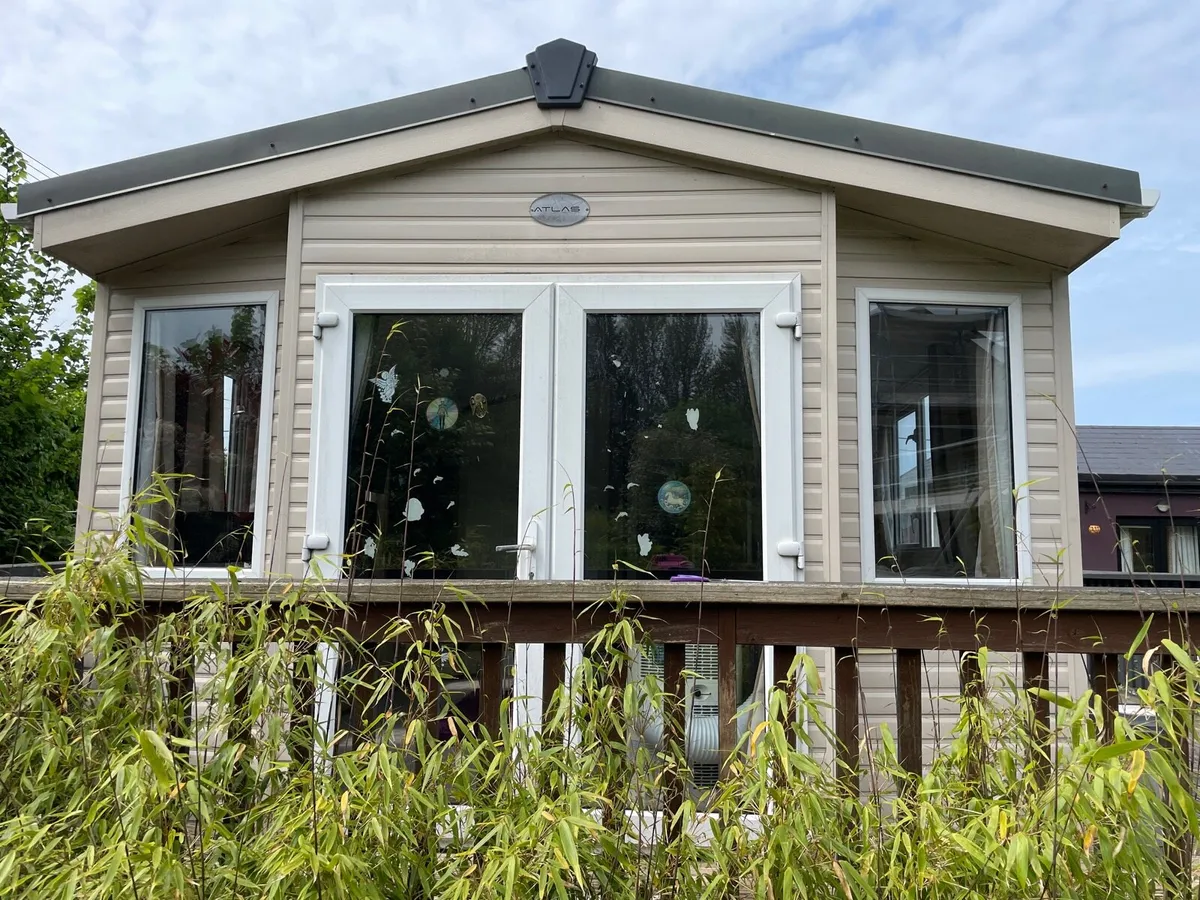 Atlas Tarus 3 Bedroom Mobile Home - Image 2