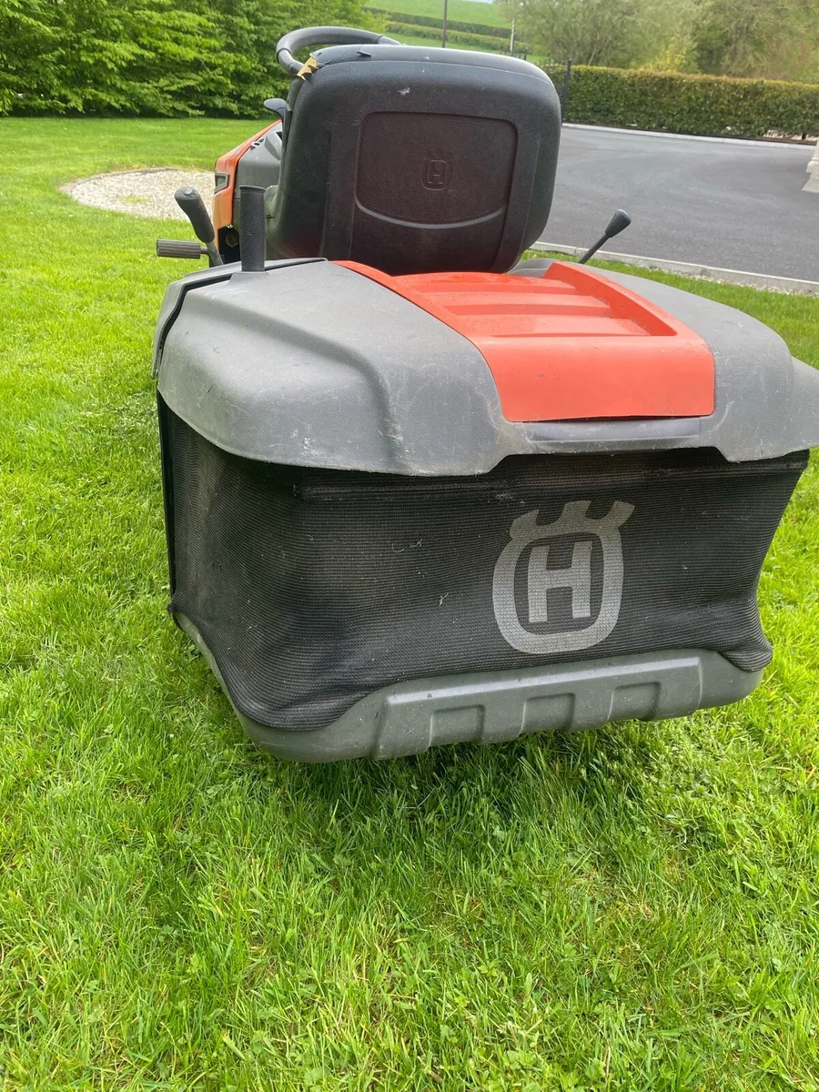 Husqvarna ride on - Image 3