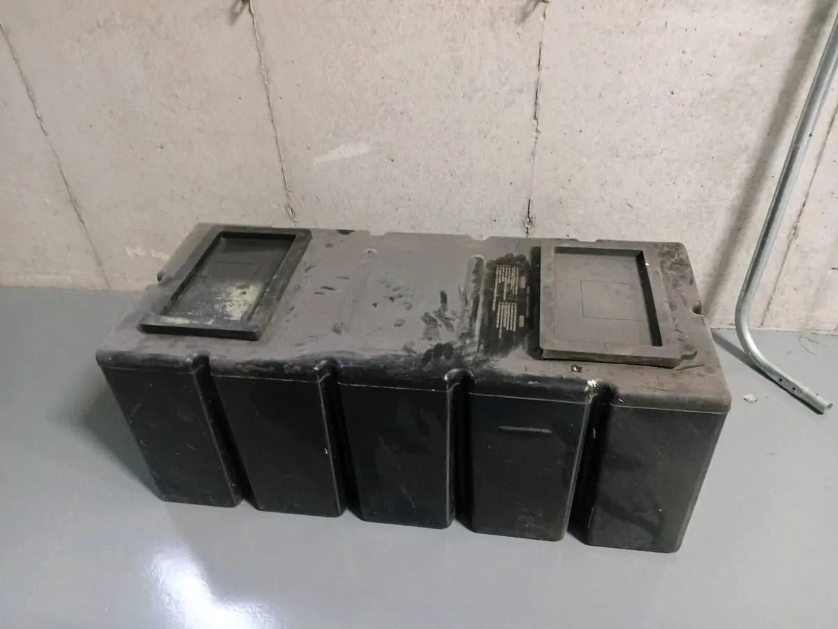 6 Water storage Tanks. GREAT DEAL - Image 1