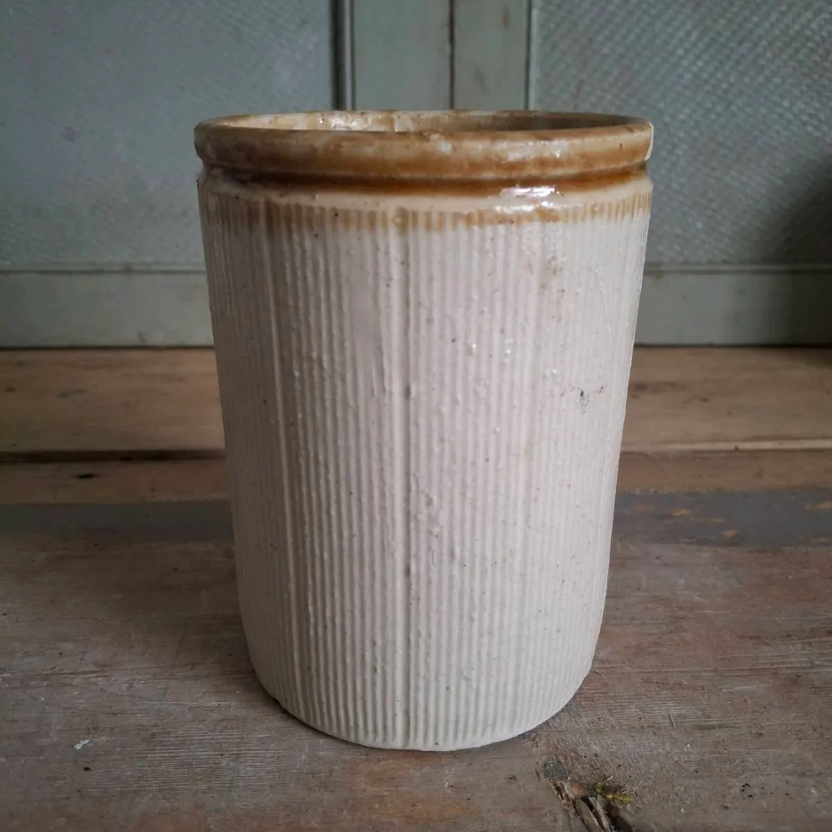Saltglaze Marmalade Pot - Image 1