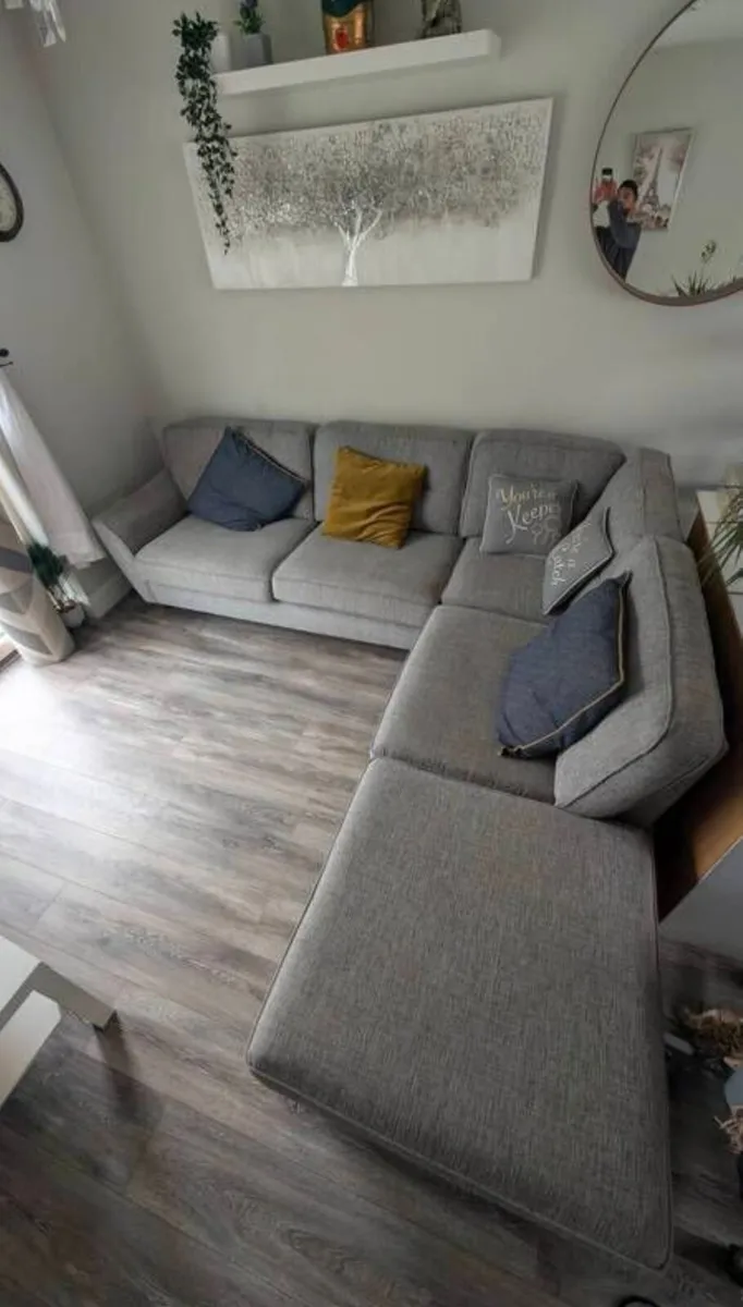 5 seater premium teakwood sofa - Image 2