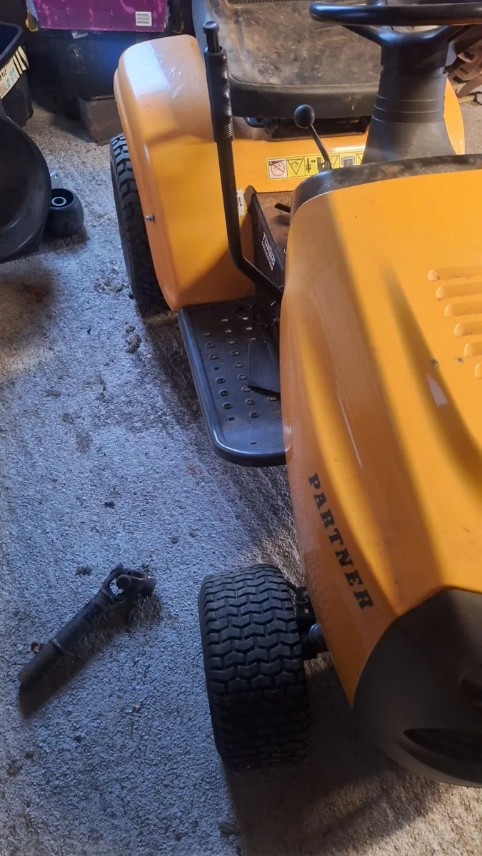Ride on mower - Image 4